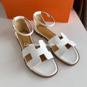Hermes Santorini sandal size 40 สีBlanc ช้อปไทย🇹🇭 ปี2025